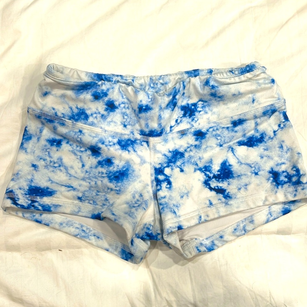 Fleo size small tie dye